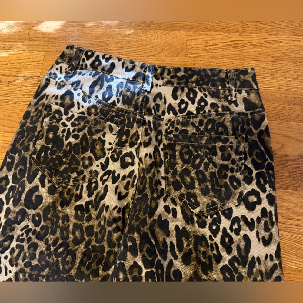 NWT high waist Leopard Print Wide Leg Pants size M - Picture 5 of 14